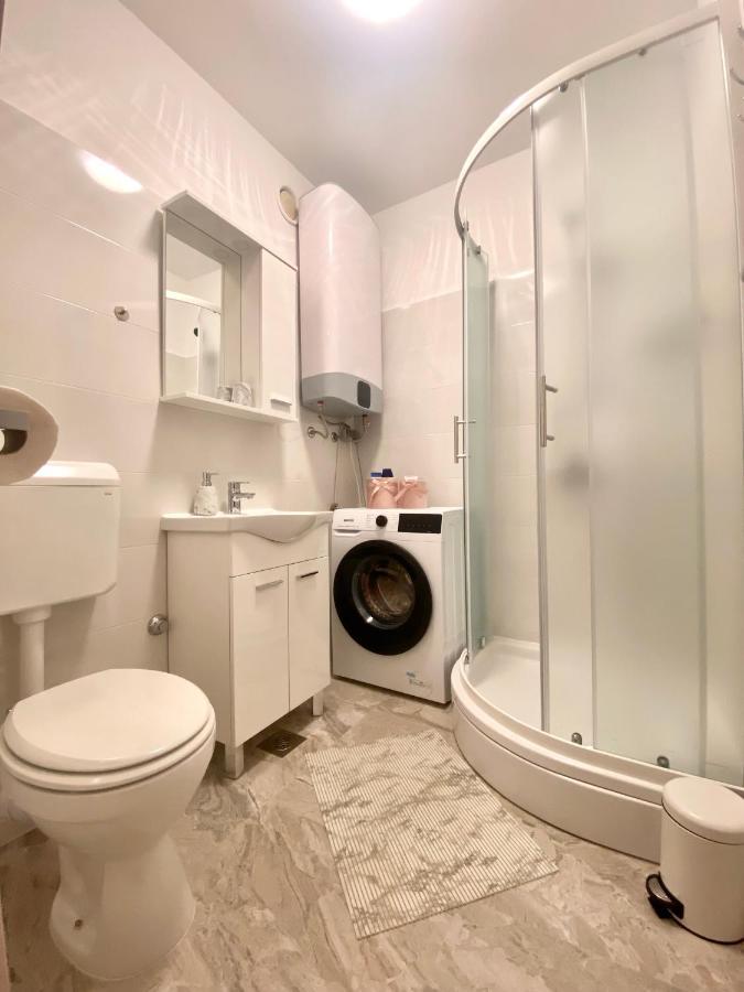 Ema Apartment بولا المظهر الخارجي الصورة