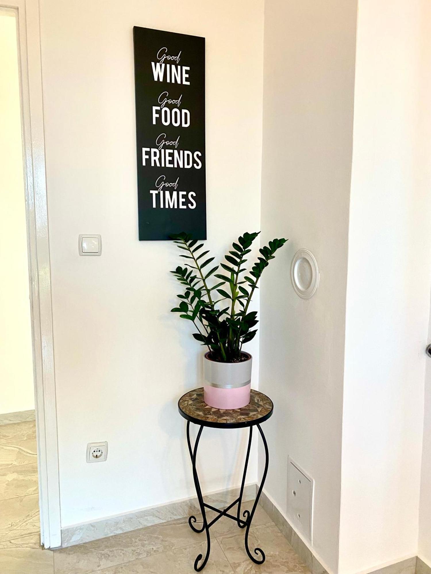 Ema Apartment بولا المظهر الخارجي الصورة